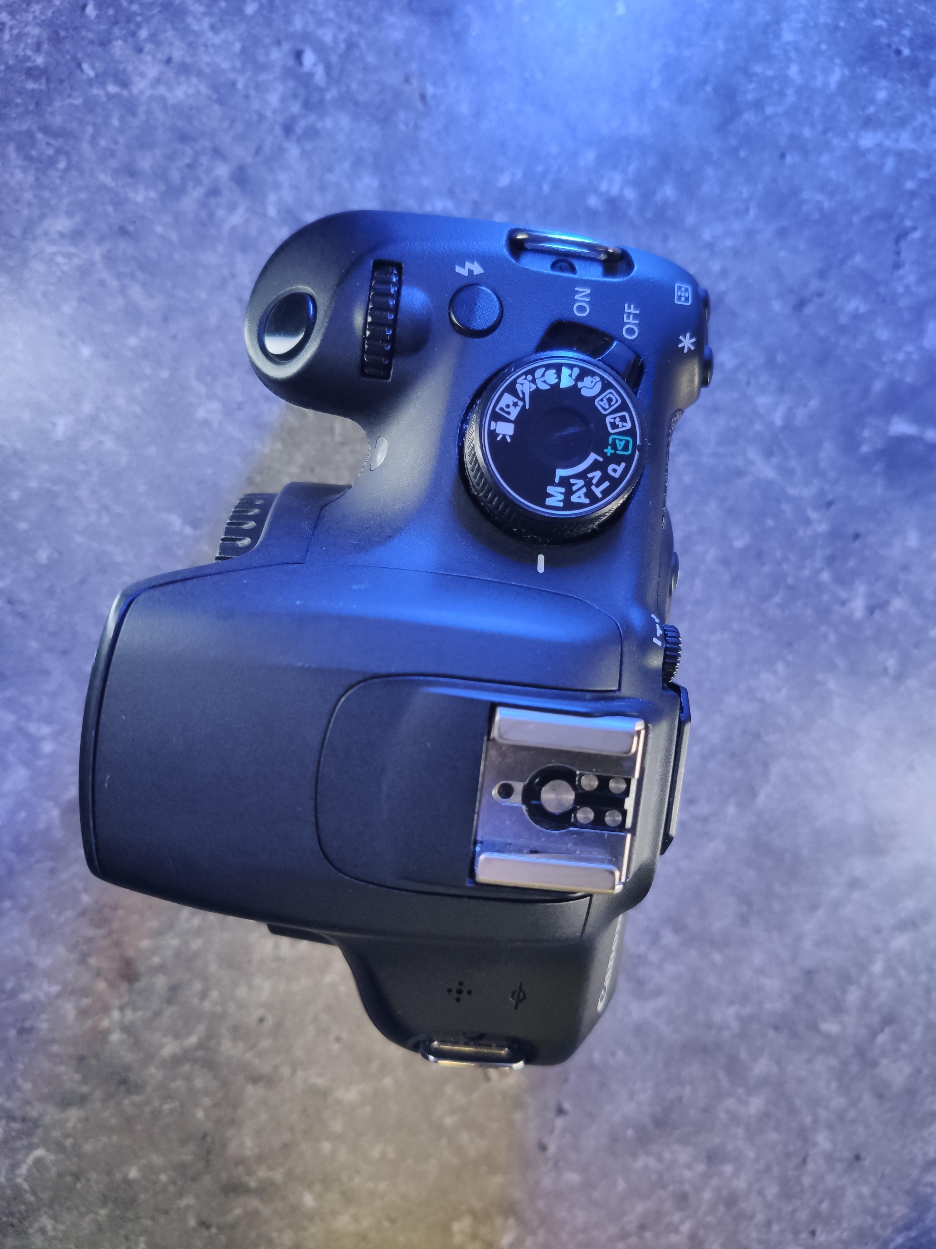 Сanon eos 1200D kit 18-135mm — детальное фото