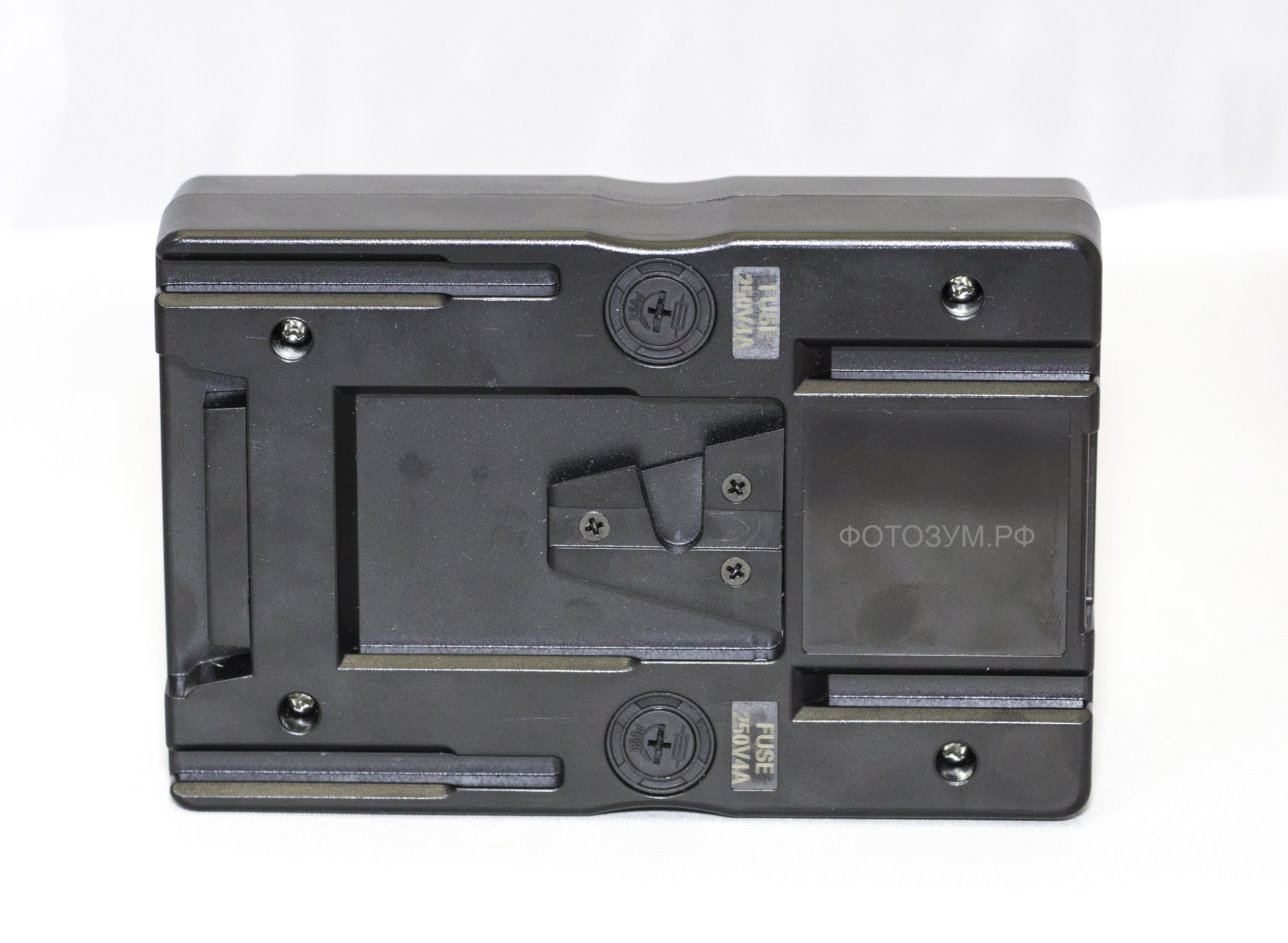 Power Booster + 2x NP-F970 V-Mount