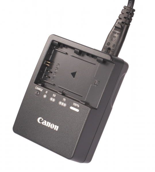 Зарядное устройство Canon LC-E6E для LP-E6 — детальное фото
