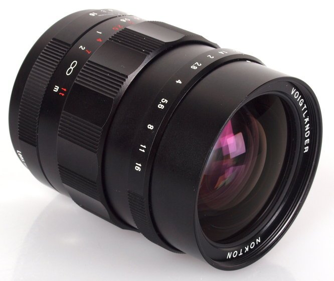 Voigtlander Nokton 25mm f/0.95 Micro 4/3