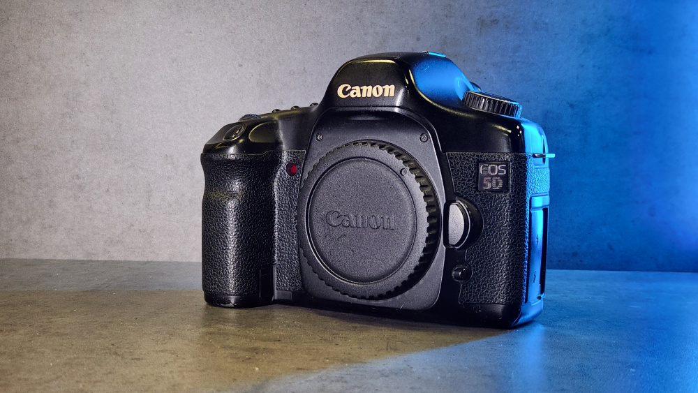 Фотоаппарат Canon EOS 5D Body — детальное фото