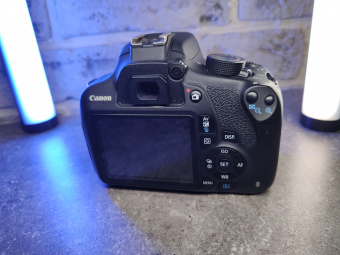 Сanon eos 1200D kit 18-135mm